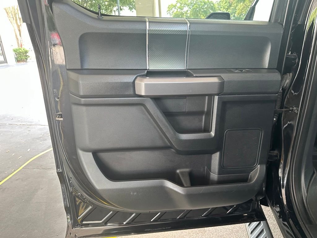 Used 2020 Black Ford XLT image 28