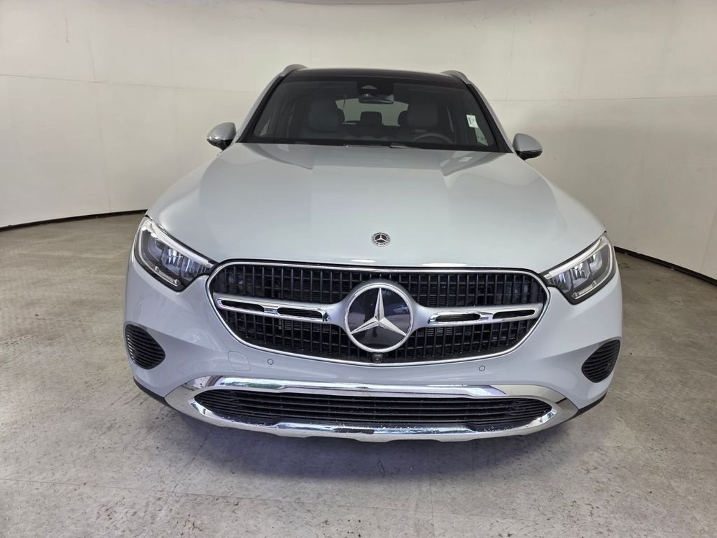 New 2026 MANUFAKTUR Alpine Grey Mercedes-Benz GLC 300 image 2