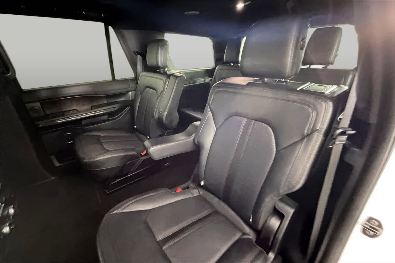 Used 2020 Star White Metallic Tri-Coat Ford Limited image 19
