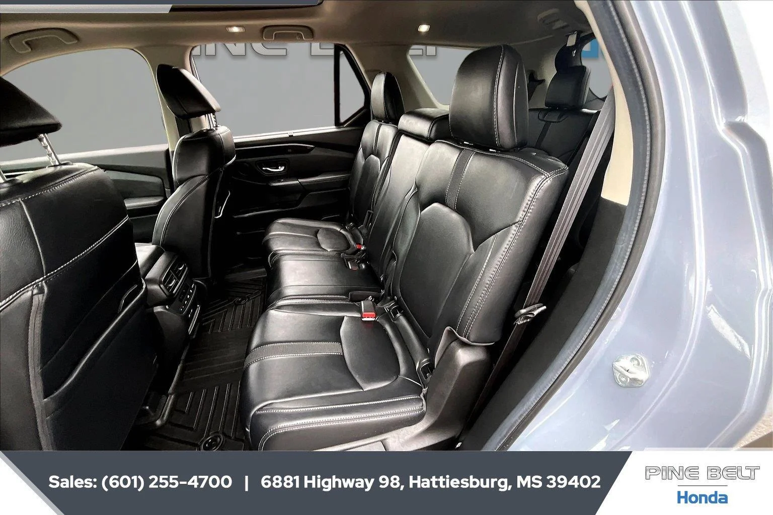 Used 2024 Sonic Gray Pearl Honda Touring image 19