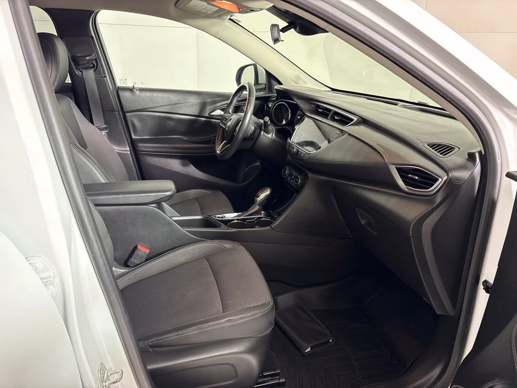 Used 2021 White Buick Select image 16