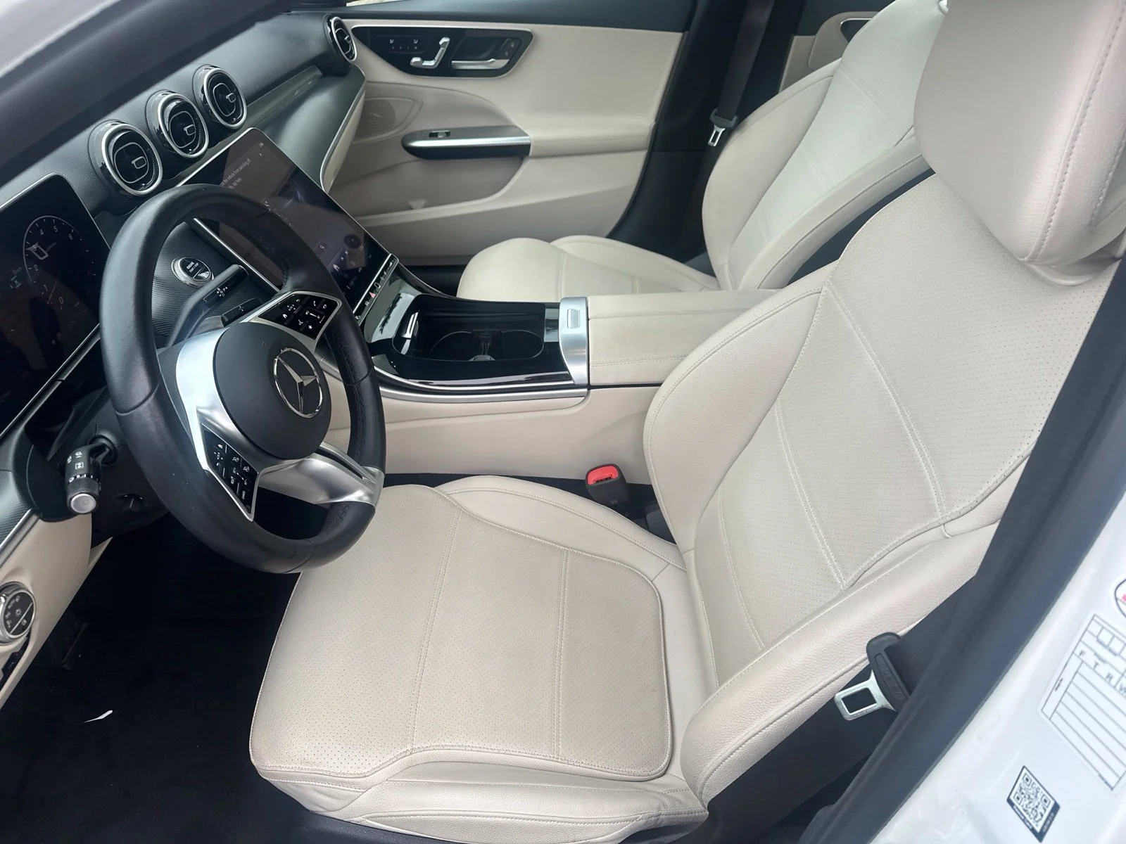 Used 2025 White Mercedes-Benz C 300 image 12
