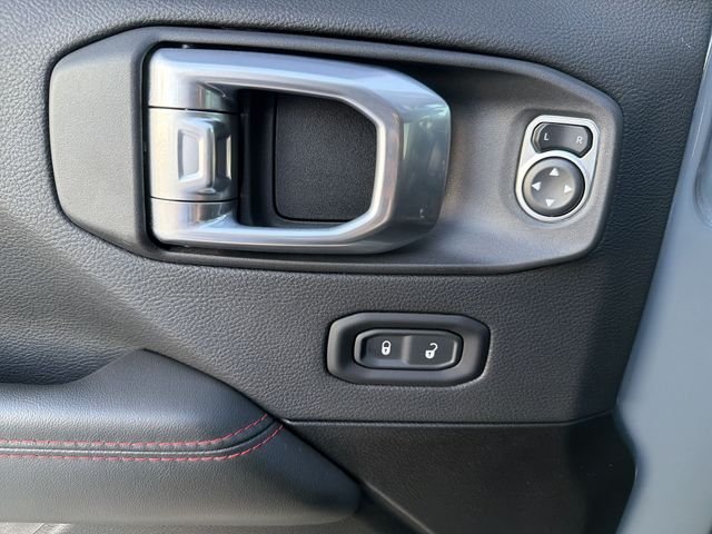 2025 Jeep Wrangler 4-Door Rubicon - Photo 10
