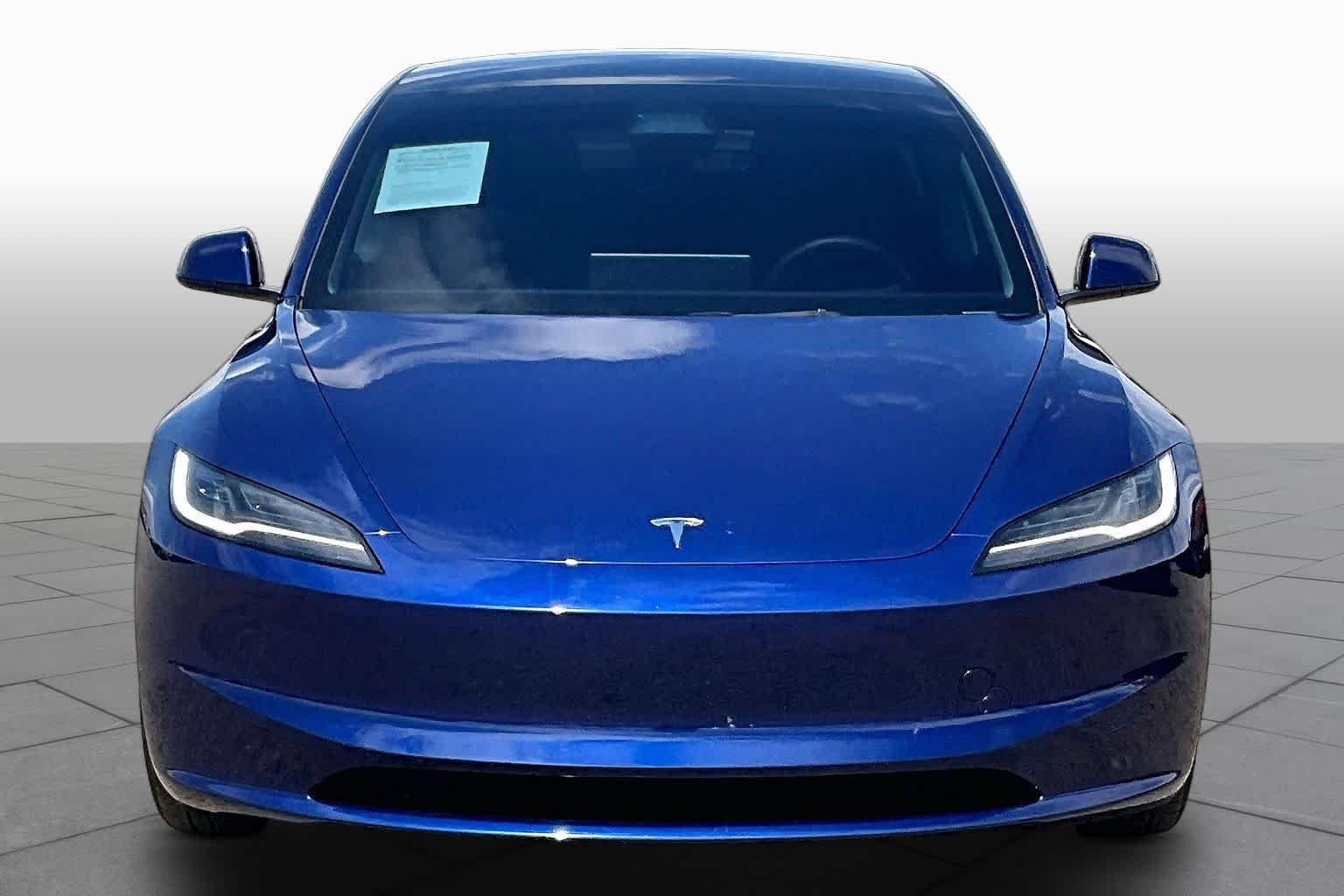 Used 2025 Diamond Black Tesla Long Range image 3