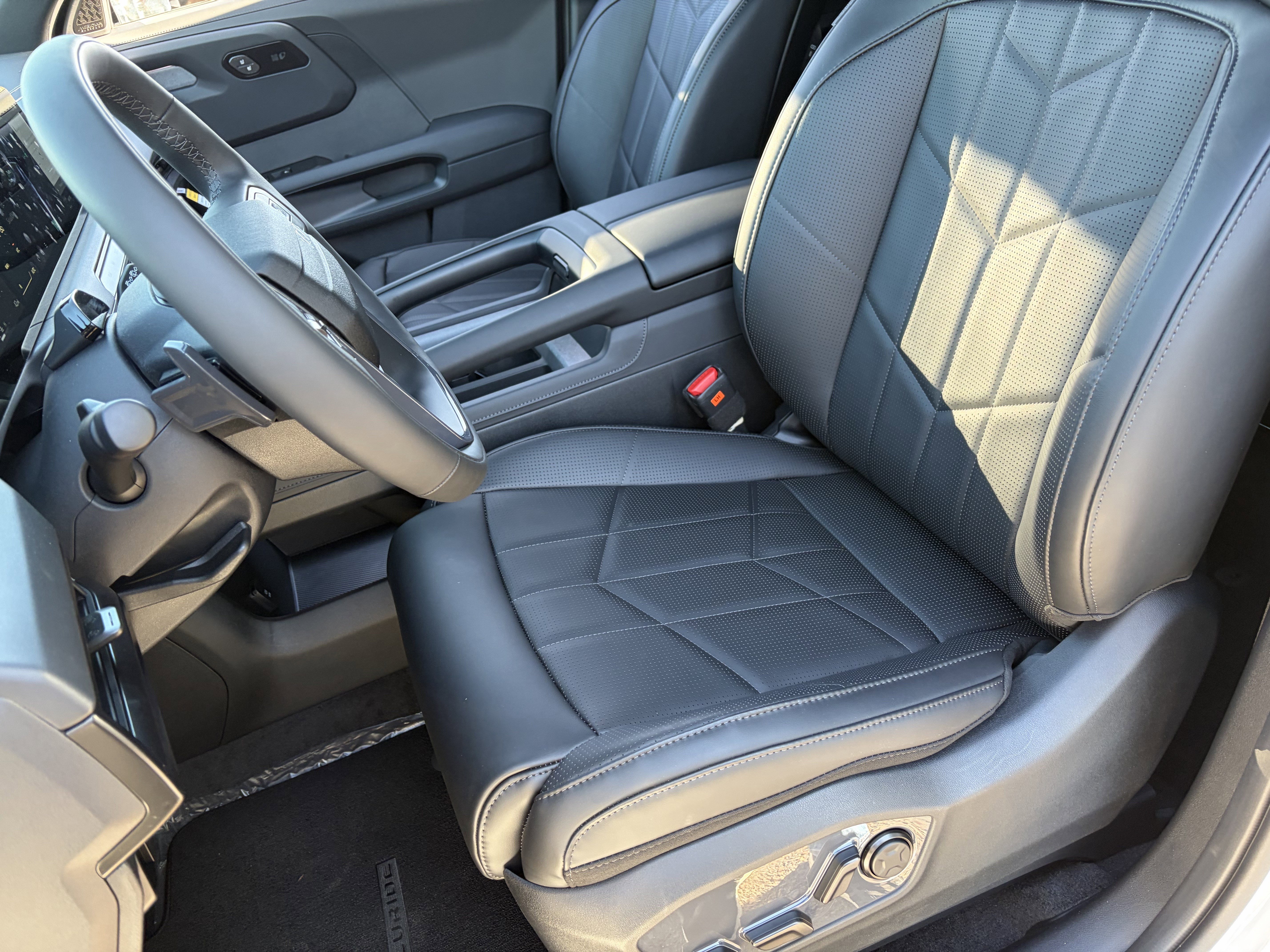 New 2027 Glacial White Pearl Kia X-PRO SX image 18