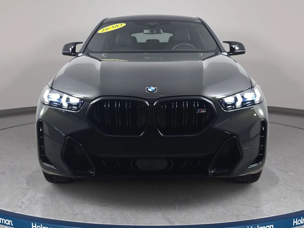 Used 2026 Dravit Grey Metallic BMW M60i image 2