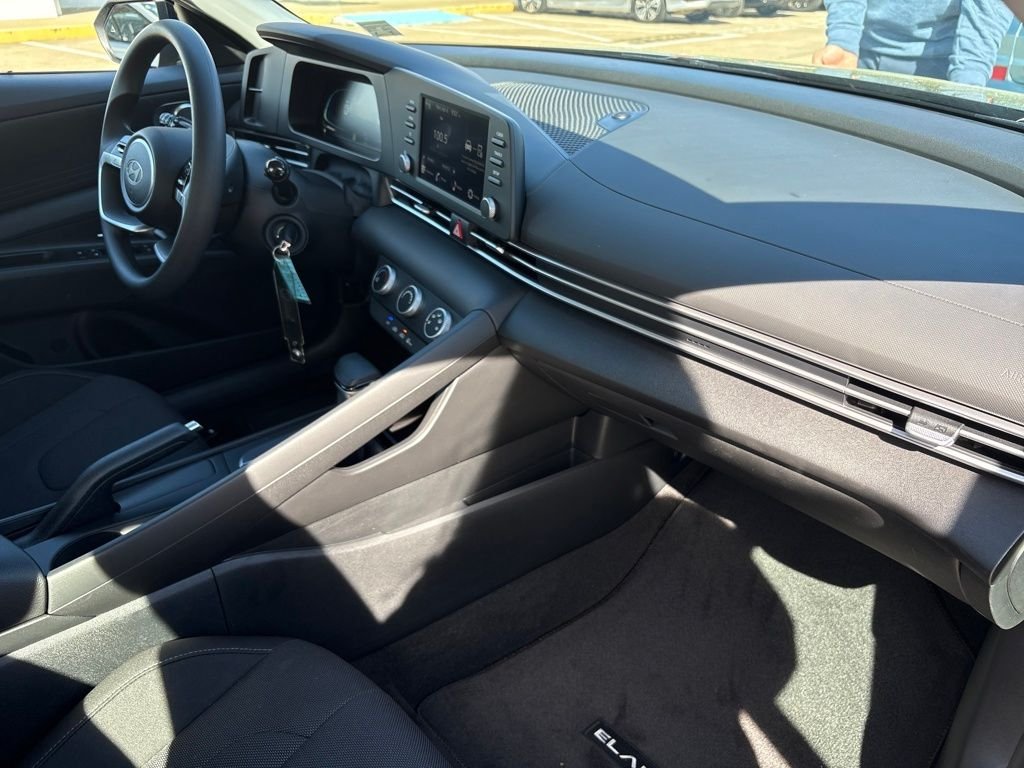 Used 2026 Black Hyundai SE image 30