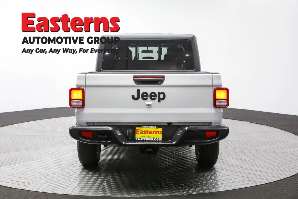 Used 2023 White Jeep Sport image 6