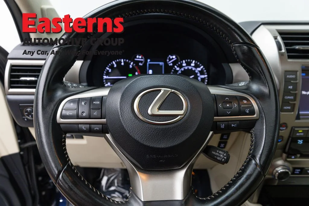 Used 2021 Blue Lexus 460 image 10