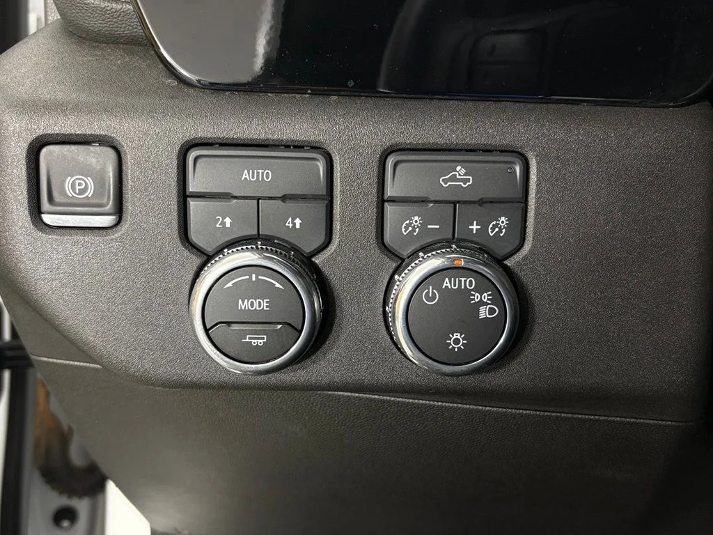 Certified Used 2026 White GMC SLE image 25