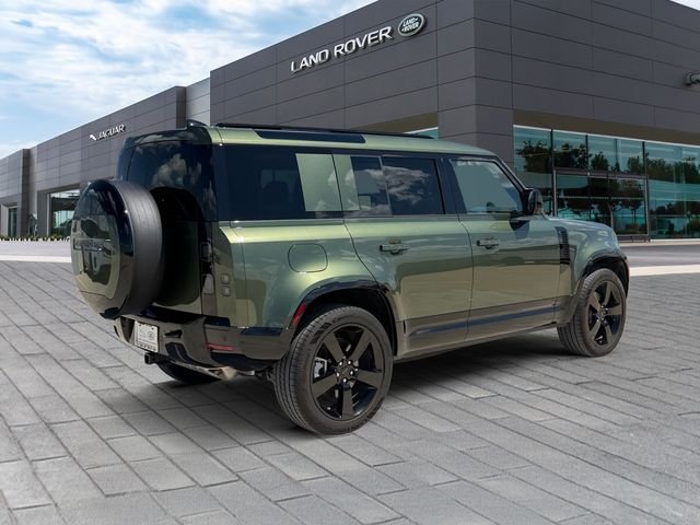 Certified Used 2026 Green Land Rover X-Dynamic SE image 5