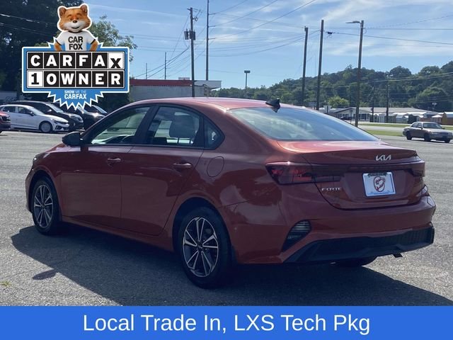 Used 2023 Red Kia LXS image 4