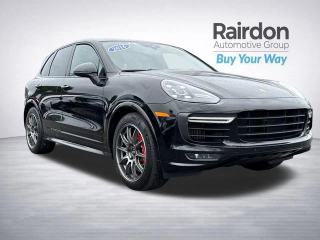 2016 Porsche Cayenne GTS's photo