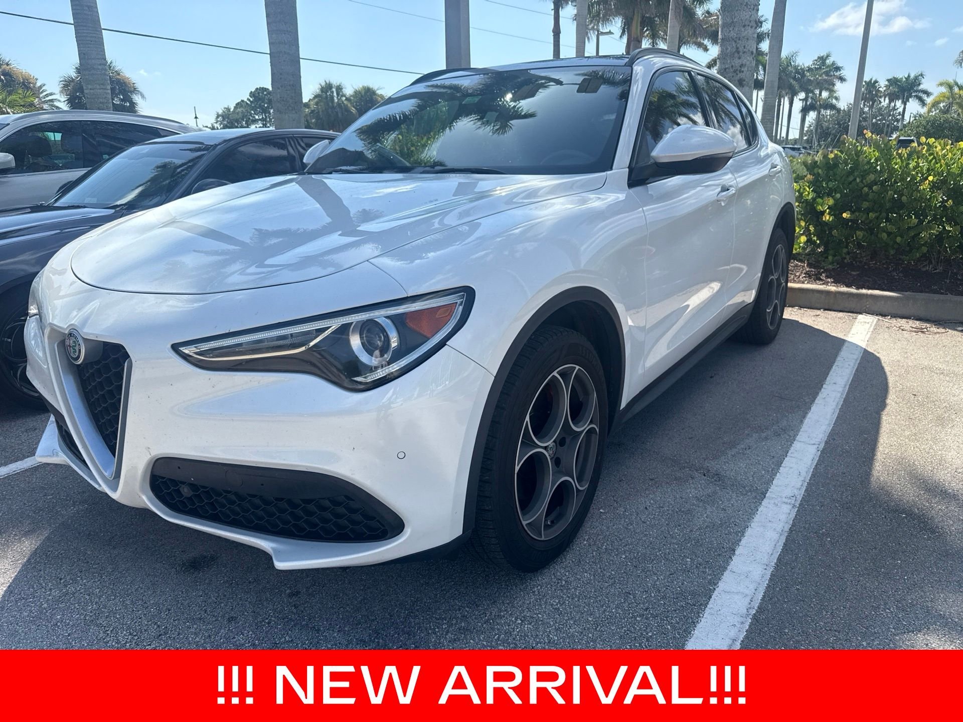 Used 2018 White Alfa Romeo Ti image 1