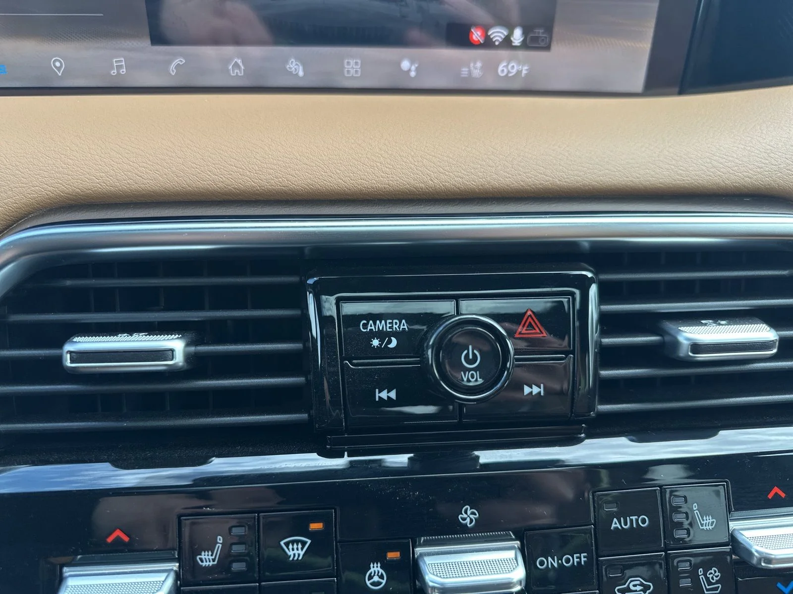 New 2026 Super Black Nissan Platinum Reserve image 68