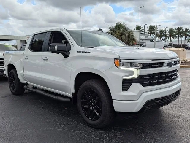 New 2026 Summit White Chevrolet RST image 1