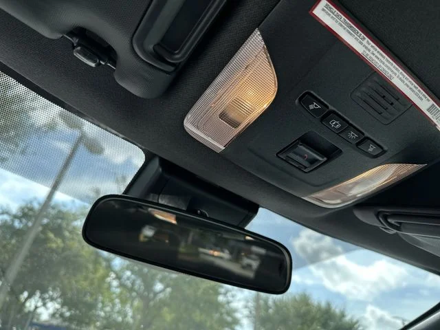 2021 Toyota Corolla SE - Photo 22
