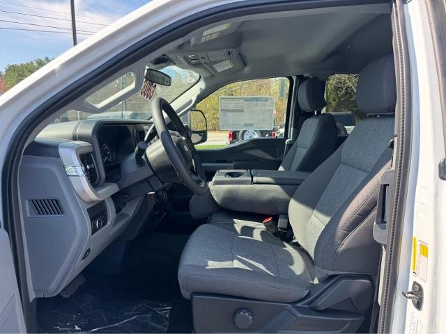 New 2026 Oxford White Ford F-350® XL image 10