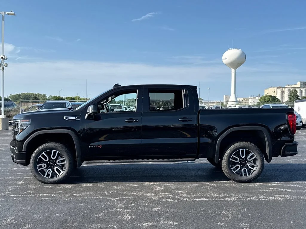 2026 GMC Sierra 1500 AT4 - Photo 7