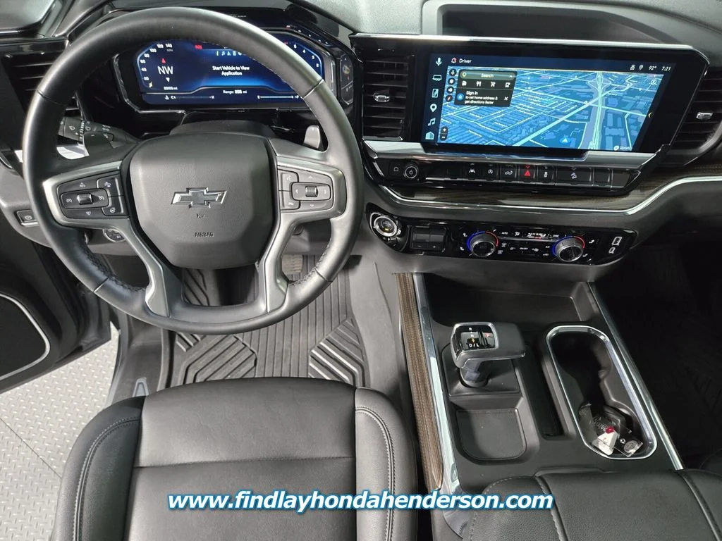 Used 2025 Sterling Gray Metallic Chevrolet LT Trail Boss image 17