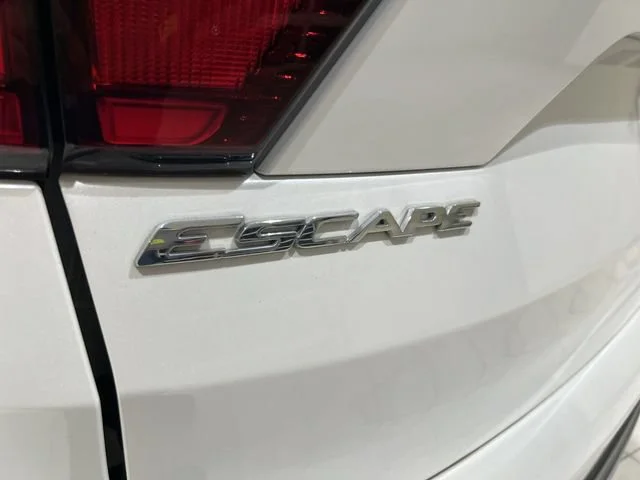 2019 Ford Escape Titanium - Photo 27