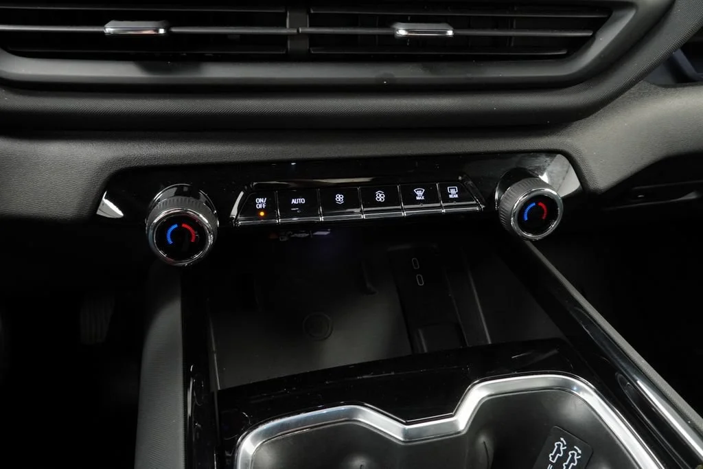 New 2026 Riptide Blue Metallic Chevrolet LT - Extended Range image 17