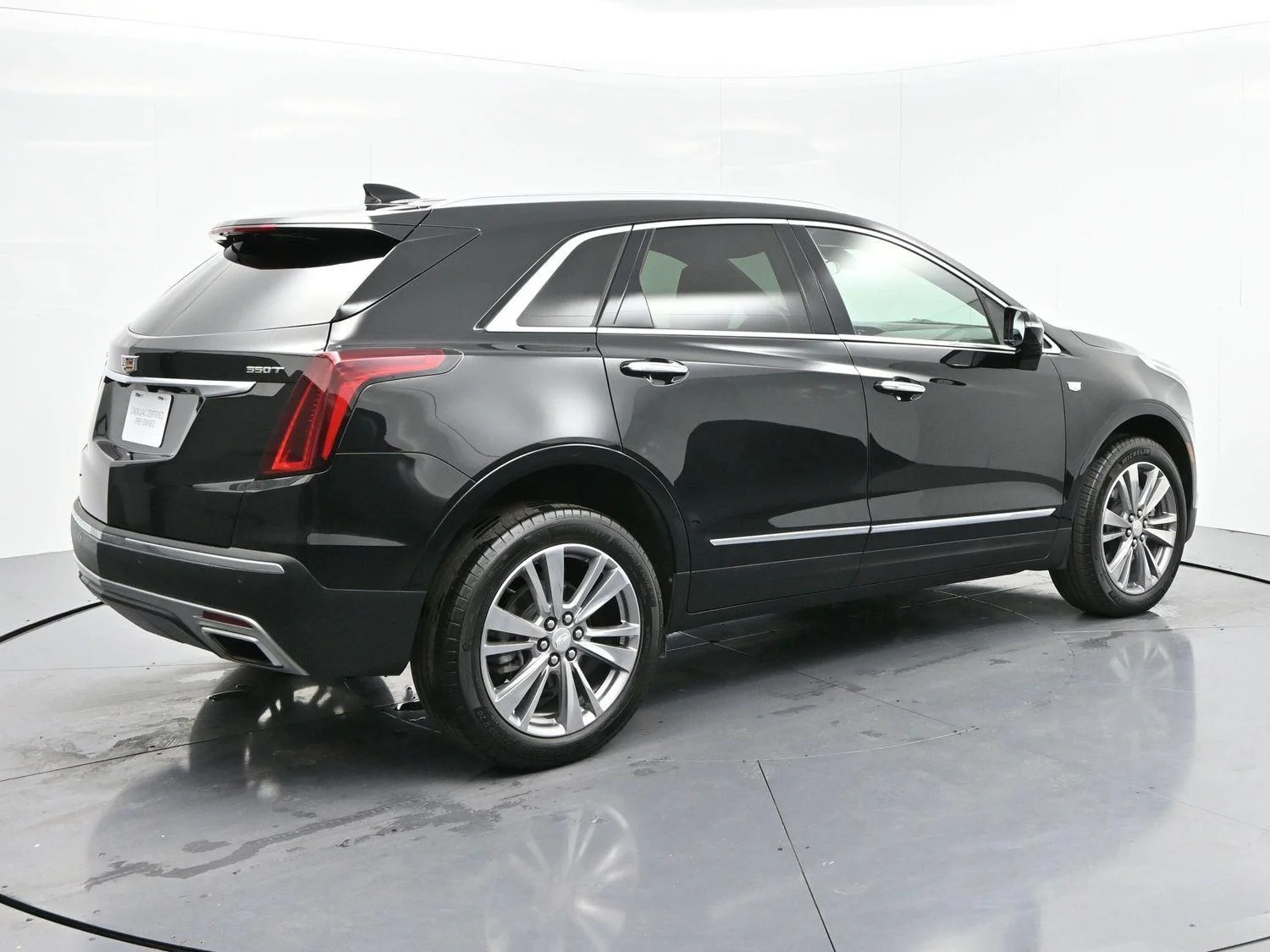 Used 2025 Stellar Black Metallic Cadillac Premium Luxury image 7