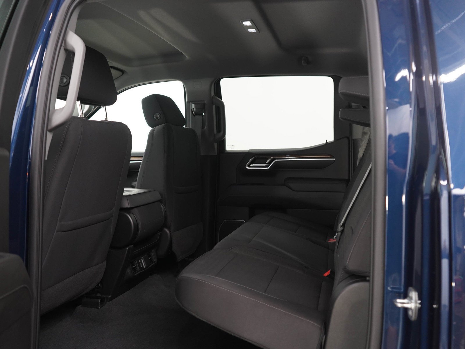 Used 2022 Northsky Blue Metallic Chevrolet LT image 16