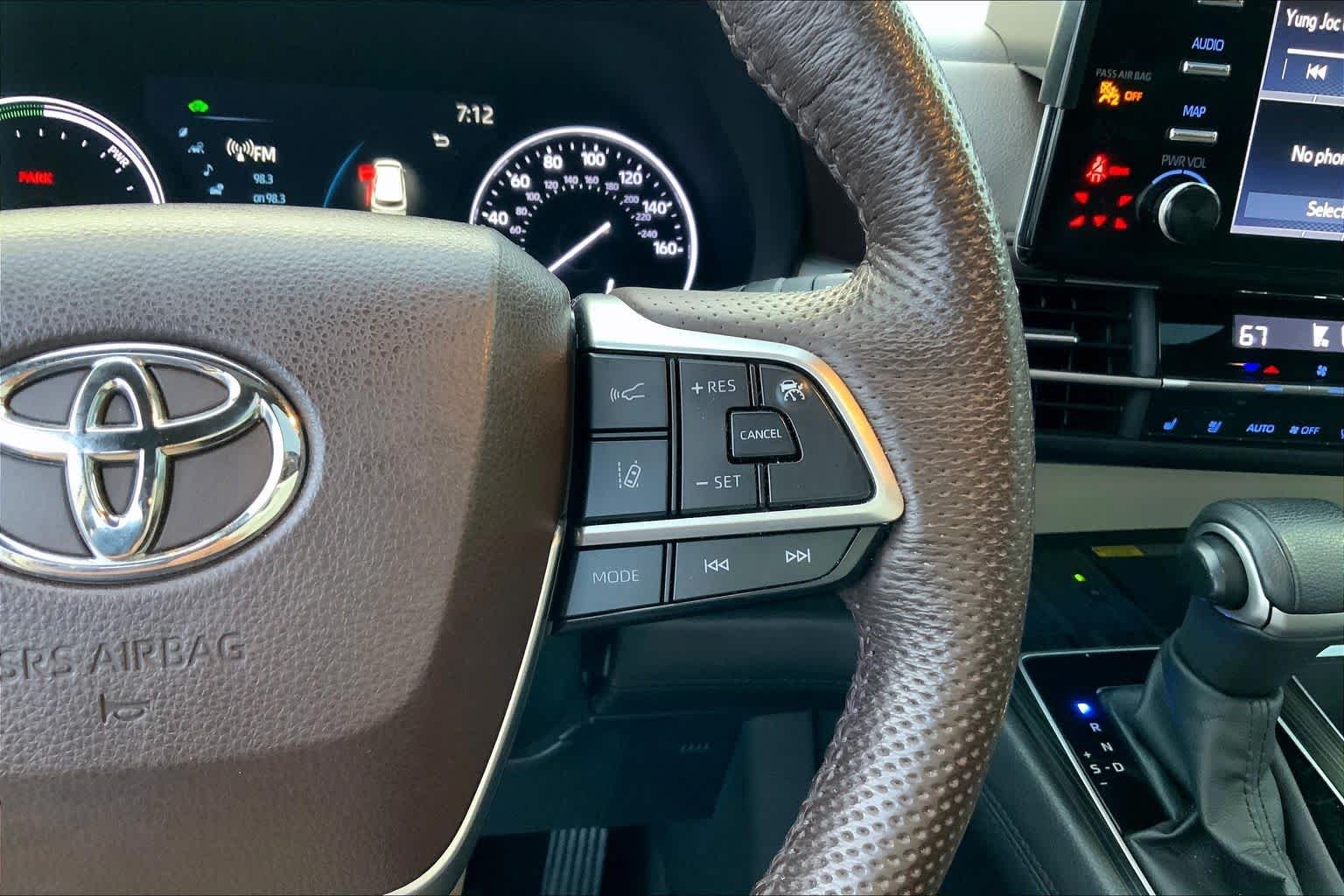 Used 2023 Wind Chill Pearl Toyota Platinum image 22