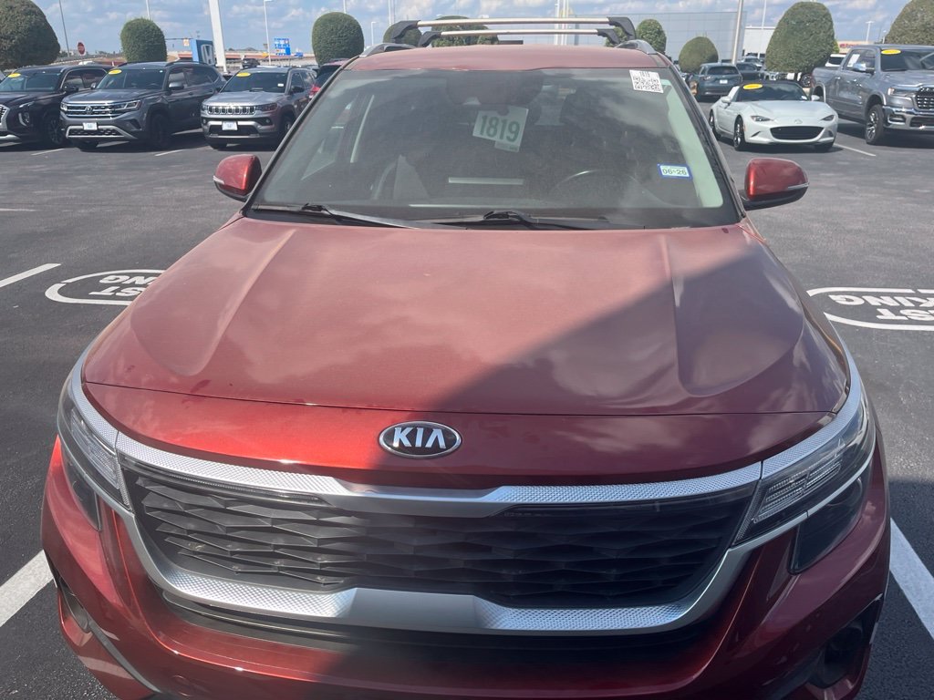 Used 2021 Orange Kia S image 2