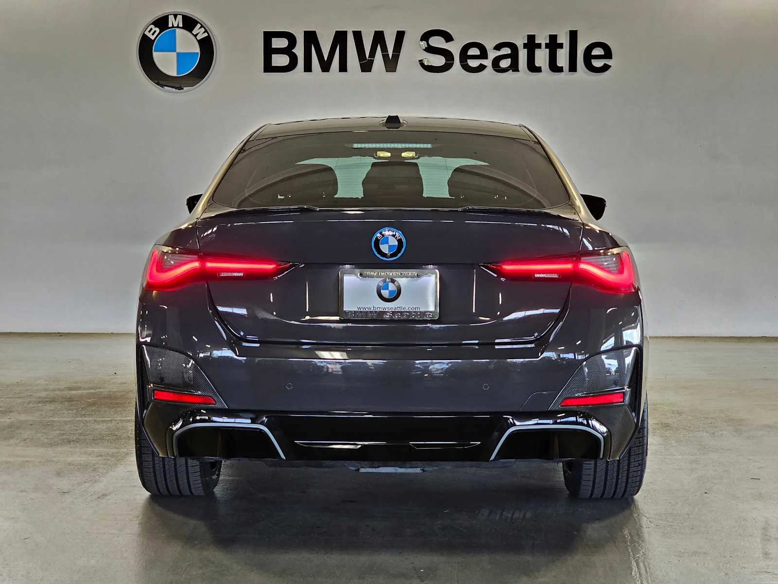 Certified Used 2023 Dravit Grey Metallic BMW M50 image 5