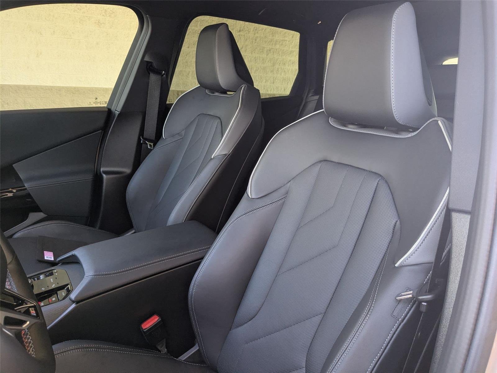 Used 2025 Dune Grey Metallic BMW M50 xDrive image 14