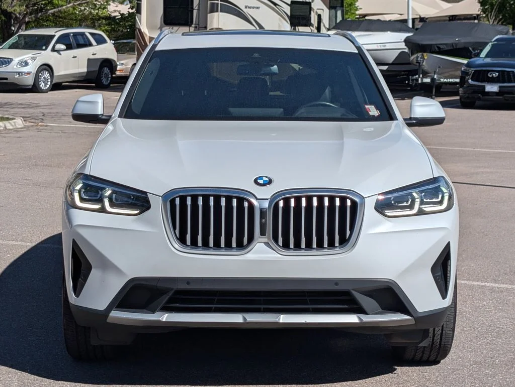 Used 2023 White BMW sDrive30i image 9