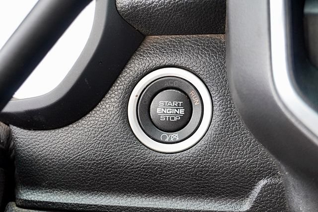 Certified Used 2022 White Ram Big Horn image 31