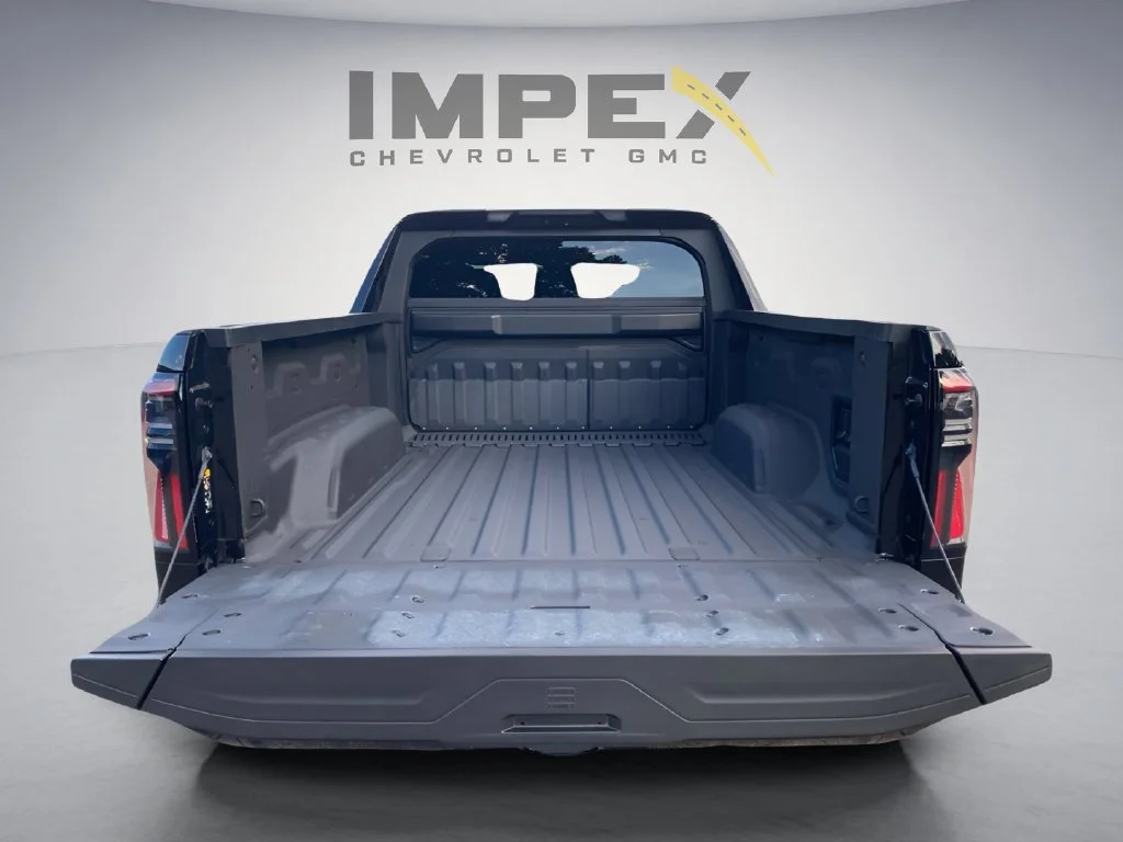 Used 2025 Onyx Black GMC Max Range Denali image 31