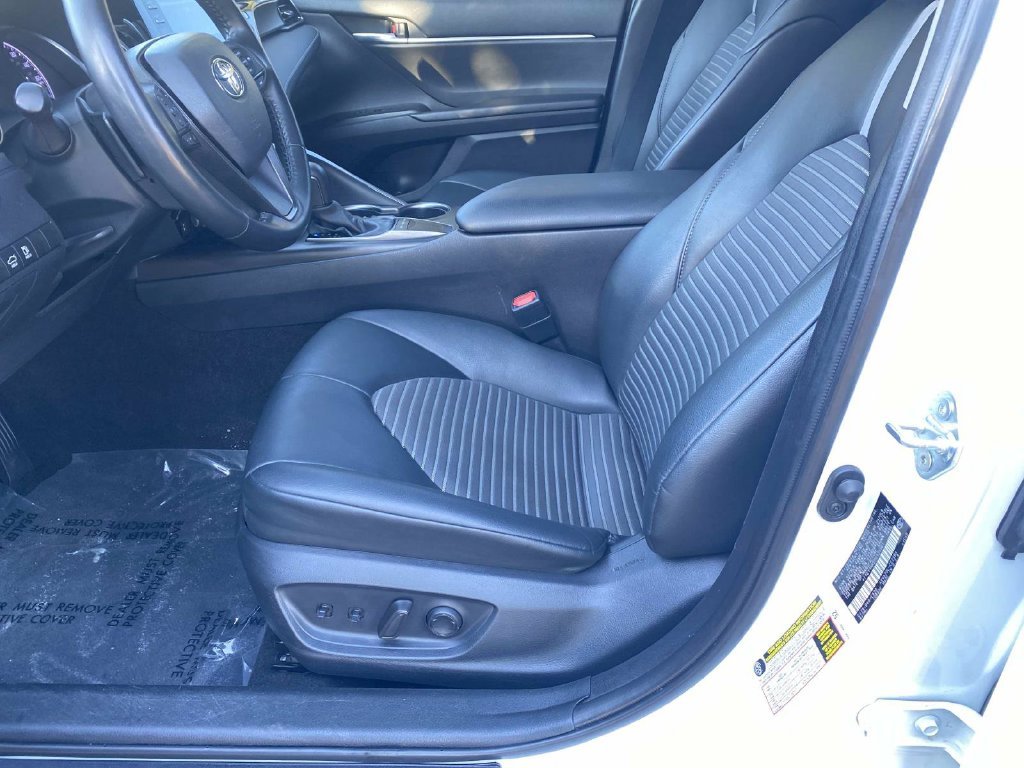 Certified Used 2023 Ice Toyota SE image 18