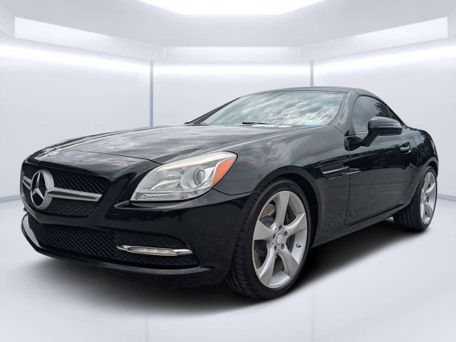 Used 2012 Black Mercedes-Benz SLK 350 image 7