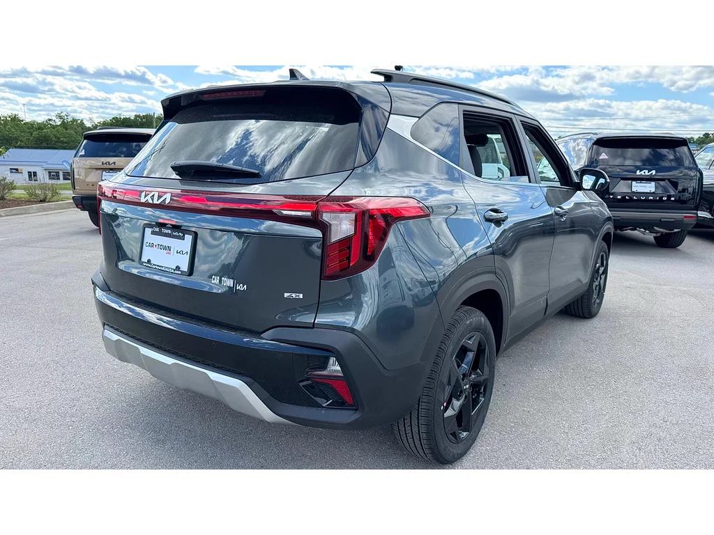 New 2026 Gry Kia EX image 4