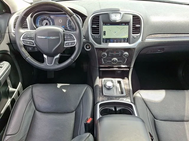 Used 2018 Gray Chrysler Limited image 15