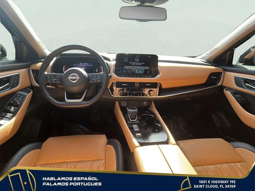 Used 2023 Black Nissan Platinum FWD image 28
