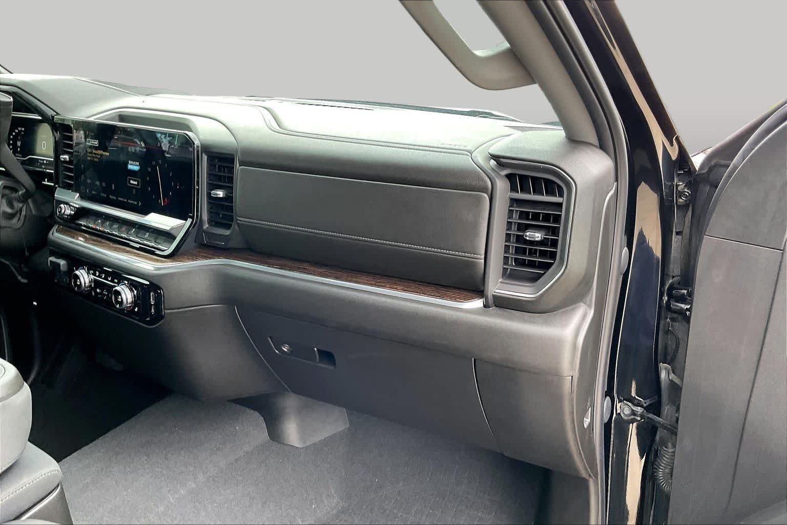 2023 GMC Sierra 1500 Elevation - Photo 17