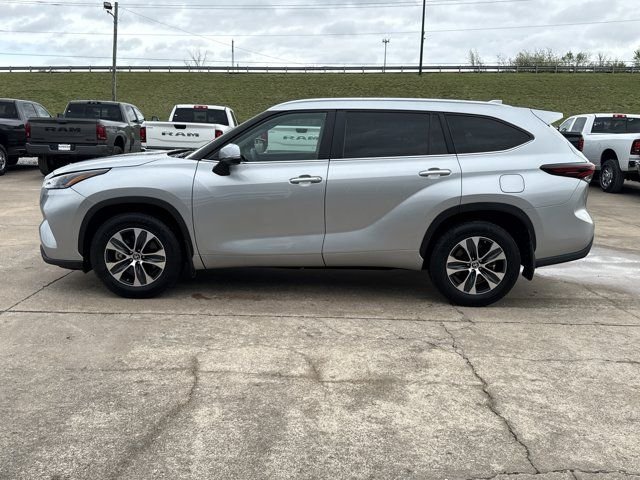 2024 Toyota Highlander XLE - Photo 8