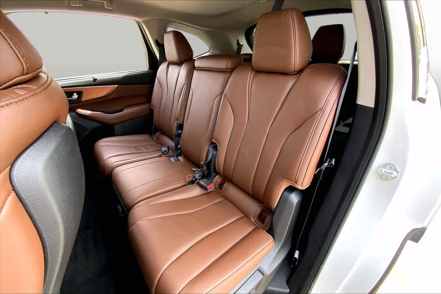 Used 2024 Platinum White Pearl Acura w/Technology Package image 25