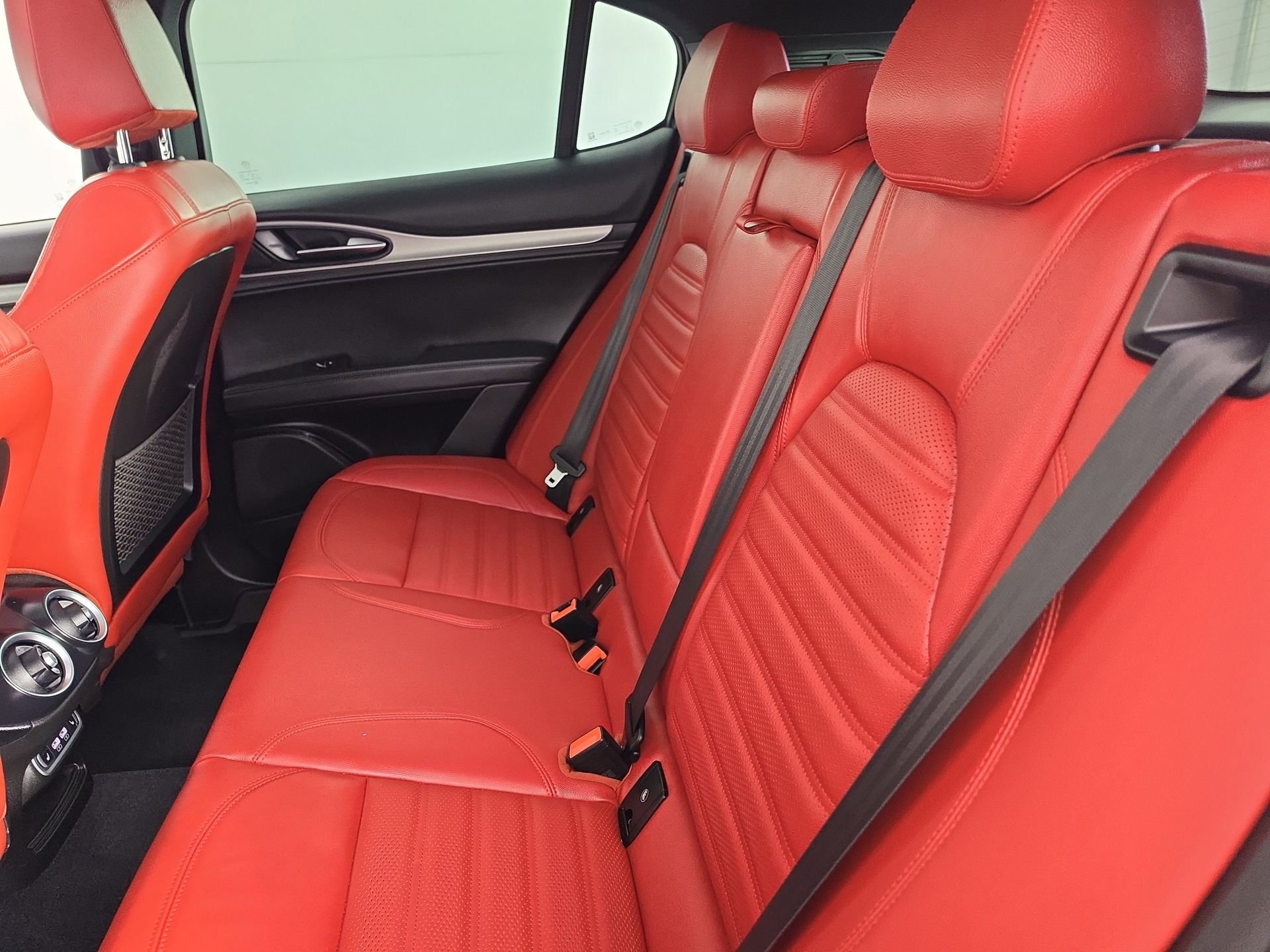Used 2024 Red Alfa Romeo Veloce image 39