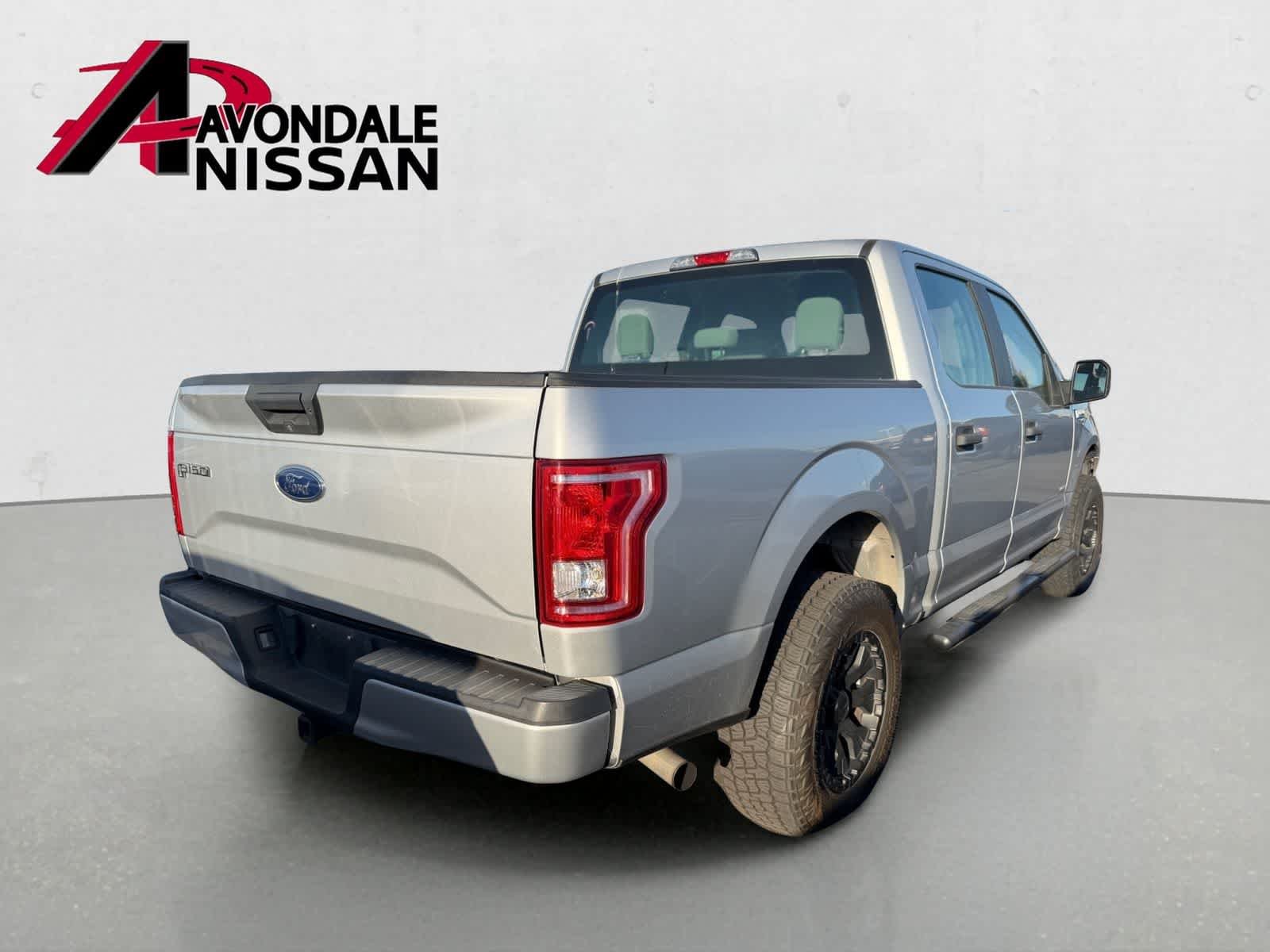 Used 2016 Ingot Silver Metallic Ford XL image 3