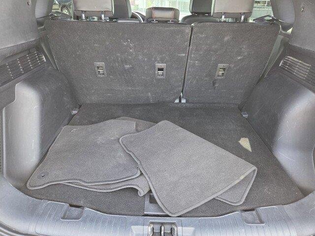 Used 2025 Agate Black Metallic Ford ST-Line image 29
