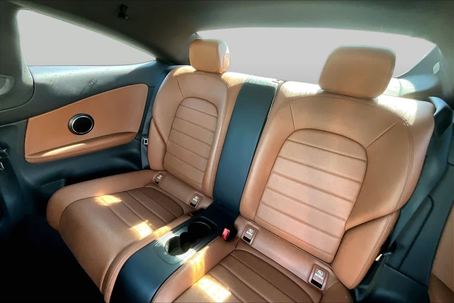 Used 2018 Polar White Mercedes-Benz C 300 image 21
