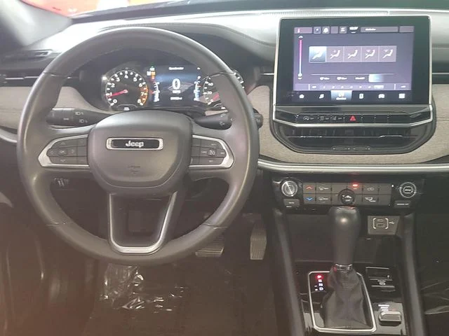 Certified Used 2024 Gray Jeep Latitude image 13