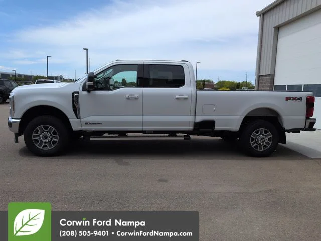 New 2026 Oxford White Ford Lariat image 6