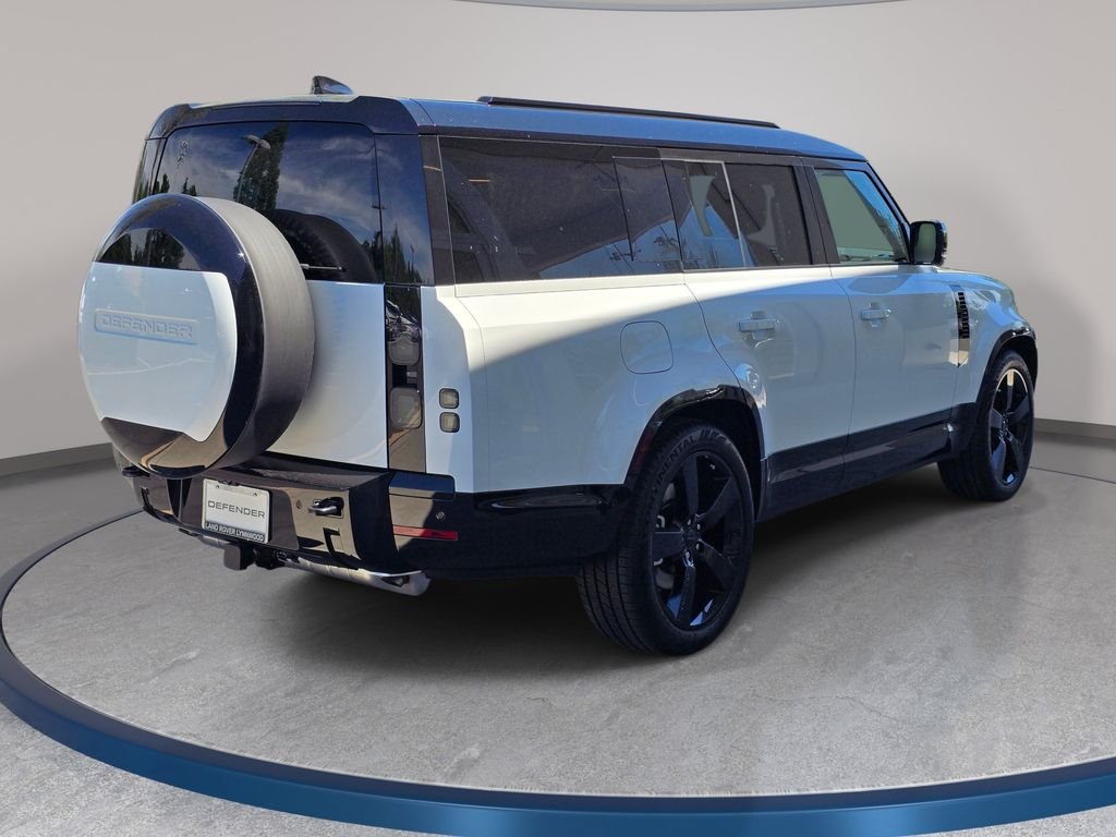 New 2026 Fuji White LAND ROVER X-Dynamic SE image 5